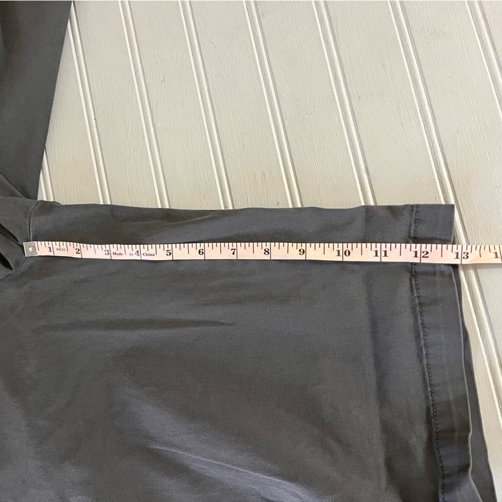 Caslon Flat Front Bermuda Chino Shorts Womens 4 Dark Gray Preppy Stretch NWOT - Picture 13 of 13